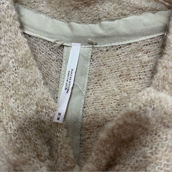 Free People Stand And Deliver Wool Alpaca
Blend Cape Sweater Vest Size Medium - Picture 2 of 12